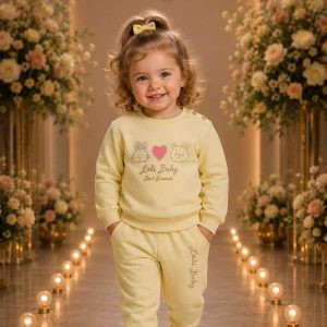 Girls' Cream Heart Graphic Sweatshirt & Jogger Set