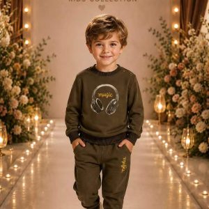Boys' Dark Brown Headphone Graphic Sweatshirt & Jogger Set
