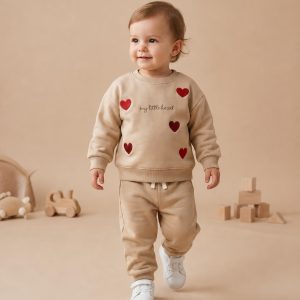Kids' Beige Heart Graphic Sweatshirt & Jogger Set