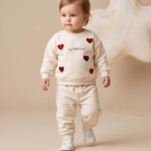 Kids' Cream Heart Graphic Sweatshirt & Jogger Set