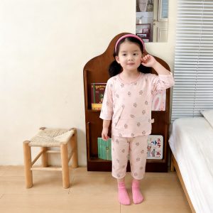 Beautiful cotton air-conditioning clothing 50.3% Lyocell 42.2% cotton 7.5% spandex (eight-quarter sleeves) 90-120