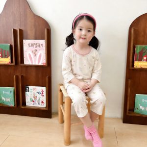 Beautiful cotton air-conditioning clothing 50.3% Lyocell 42.2% cotton 7.5% spandex (eight-quarter sleeves) 90-120
