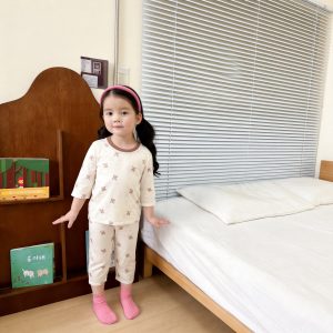 Beautiful cotton air-conditioning clothing 50.3% Lyocell 42.2% cotton 7.5% spandex (eight-quarter sleeves) 90-120