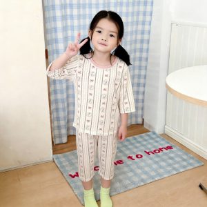 Beautiful cotton air-conditioning clothing 50.3% Lyocell 42.2% cotton 7.5% spandex (eight-quarter sleeves) 90-120