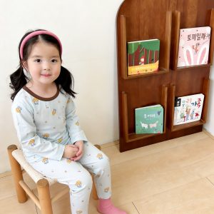 Beautiful cotton air-conditioned clothing 50.3% lyocell 42.2% cotton 7.5% spandex (long sleeves and trousers) 90-120
