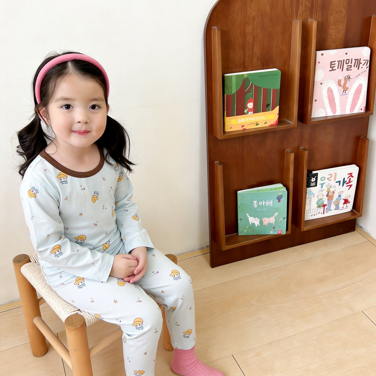 Beautiful cotton air-conditioned clothing 50.3% lyocell 42.2% cotton 7.5% spandex (long sleeves and trousers) 90-120
