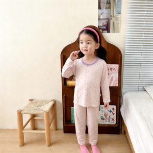 Beautiful cotton air-conditioned clothing 50.3% lyocell 42.2% cotton 7.5% spandex (long sleeves and trousers) 90-120