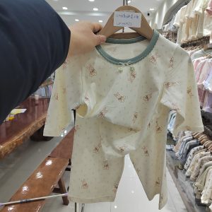 Beautiful cotton air-conditioned clothing 50.3% lyocell 42.2% cotton 7.5% spandex (long sleeves and trousers) 130-160