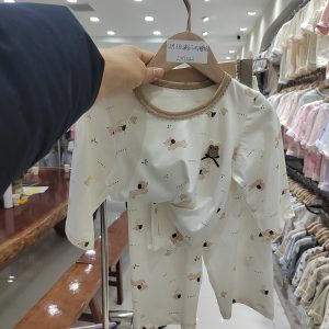 Beautiful cotton air-conditioned clothing 50.3% lyocell 42.2% cotton 7.5% spandex (long sleeves and trousers) 130-160