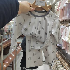 Beautiful cotton air-conditioned clothing 50.3% lyocell 42.2% cotton 7.5% spandex (long sleeves and trousers) 130-160