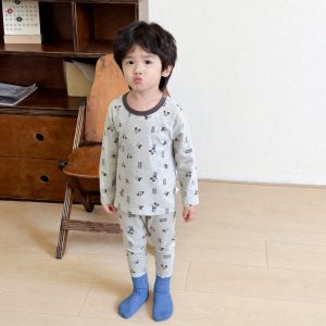 Beautiful cotton air-conditioned clothing 50.3% lyocell 42.2% cotton 7.5% spandex (long sleeves and trousers) 130-160