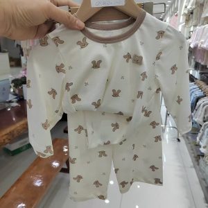 Beautiful cotton air-conditioned clothing 50.3% lyocell 42.2% cotton 7.5% spandex (long sleeves and trousers) 130-160