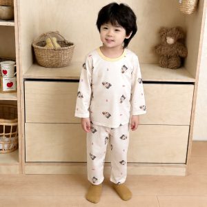 Beautiful cotton air-conditioned clothing 50.3% lyocell 42.2% cotton 7.5% spandex (long sleeves and trousers) 130-160