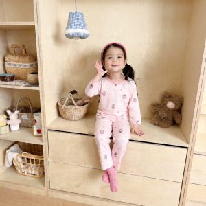 Beautiful cotton air-conditioned clothing 50.3% lyocell 42.2% cotton 7.5% spandex (long sleeves and trousers) 130-160